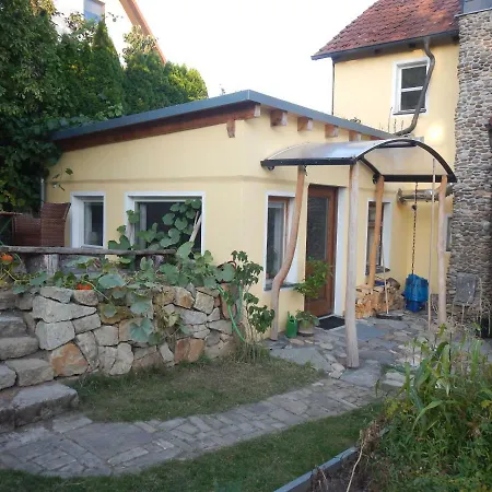 Treehouse_dresden دريسدن